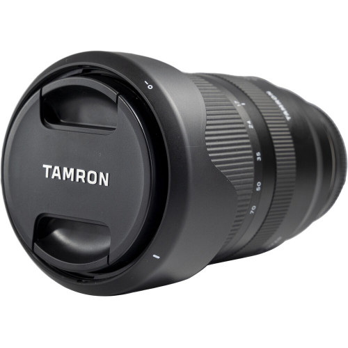 Объектив Tamron 17-70mm f/2.8 Di III-A VC RXD FUJIFILM