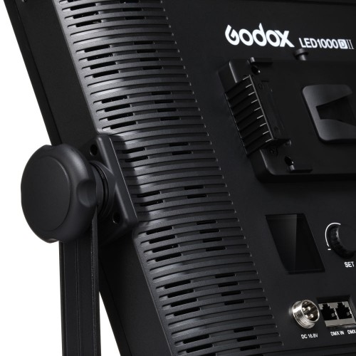 Осветитель студийный Godox LED1000Bi II 