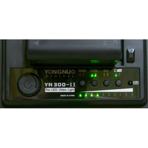 Видеосвет Yongnuo YN300-II 3200-5600K